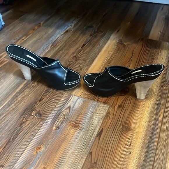 Max Studio mules. - Picture 2 of 7